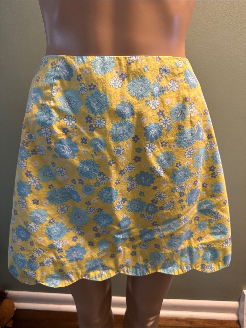 Vintage 100% Cotton Lilly Pulitzer Yellow Mini Skirt with Blue Floral Print